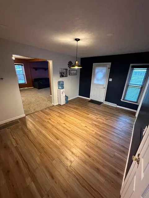 109 E 5th St, Logan, IA 51546 photo 6