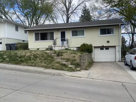 46 Happy Hollow Blvd, Council Bluffs, IA 51503