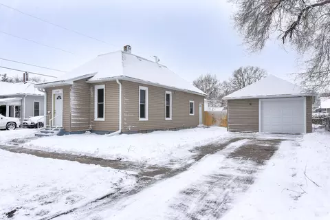 312 N 9th St, Council Bluffs, IA 51503