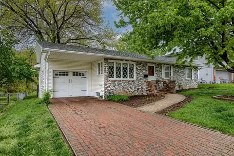 707 Lori Ln, Council Bluffs, IA 51503