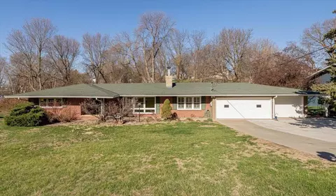 106 Brentwood, Council Bluffs, IA 51503