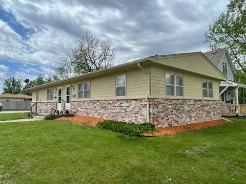 3329 Ave G, Council Bluffs, IA 51501