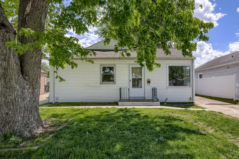 3023 6th Ave, Council Bluffs, IA 51501