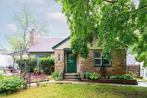 5 N Myrtle St, Glenwood, IA 51534