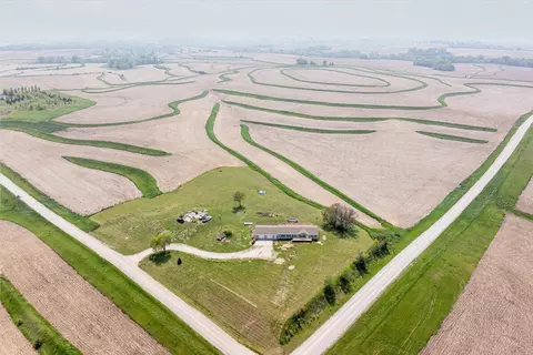 53060 275th St, Silver City, IA 51571