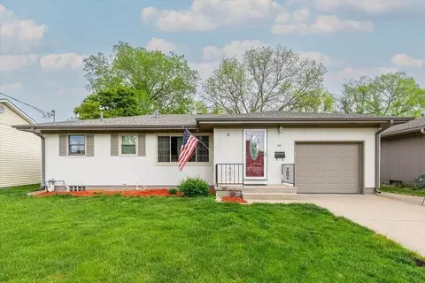 16 Crestwood Dr, Council Bluffs, IA 51503