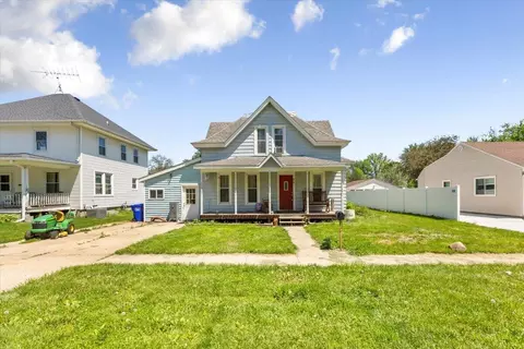 808 Normal St, Woodbine, IA 51579