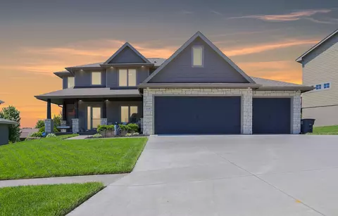 1508 Preston Cir, Council Bluffs, IA 51503