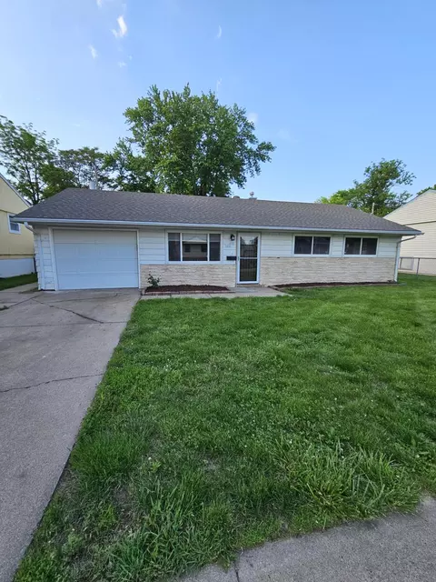 1406 Holiday Dr, Carter Lake, IA 51510