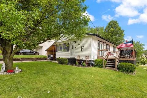 902 4th St, Glenwood, IA 51534
