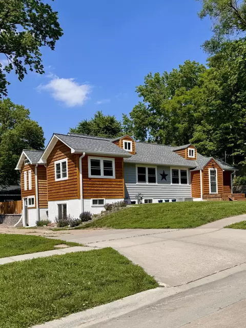 338 Fleming Ave, Council Bluffs, IA 51503
