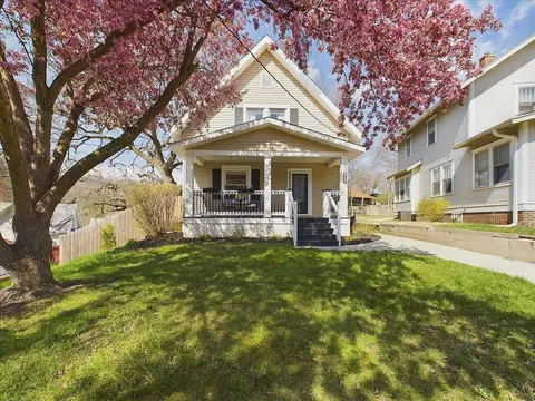 414 Houston Ave, Council Bluffs, IA 51503