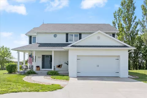 52694 230th St, Glenwood, IA 51534
