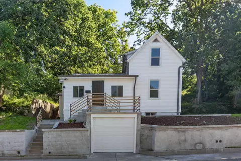 615 Stutsman St, Council Bluffs, IA 51503