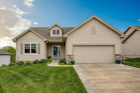 10 Alder Cir, Council Bluffs, IA 51503