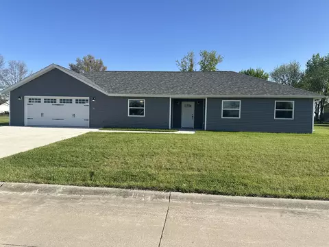 126 Sunset Ave, Essex, IA 51638