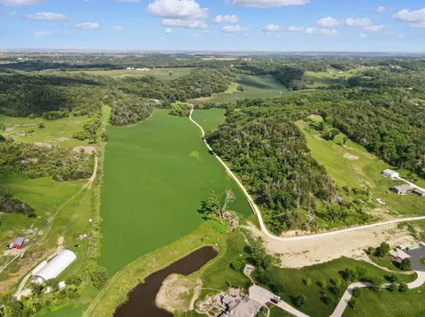20 Acres Old Lincoln Hwy, Crescent, IA 51526