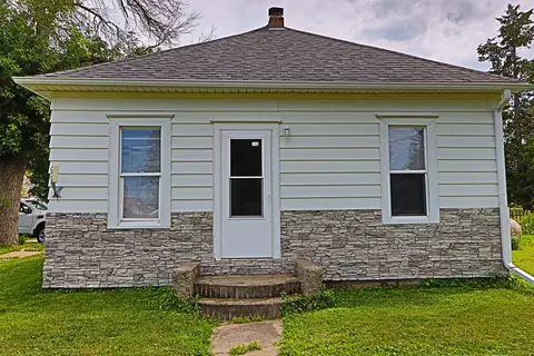 200 S Noyes St, Mondamin, IA 51557