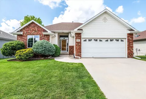 4019 Gladbrook Dr, Council Bluffs, IA 51503