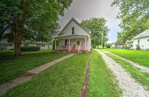 625 East St, Tabor, IA 51653
