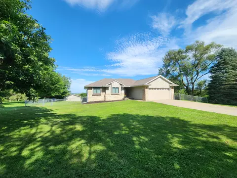 52539 230th St, Glenwood, IA 51534