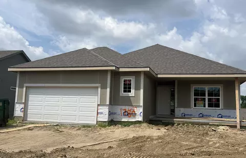 1780 Blackthorn St, Council Bluffs, IA 51503