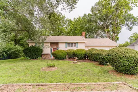 506 Center St, Tabor, IA 51653