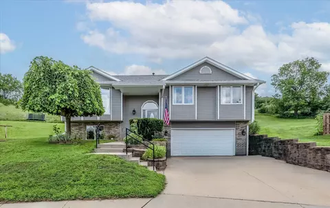 103 Opal Dr, Council Bluffs, IA 51503