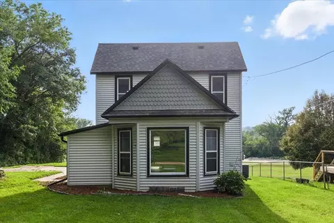 612 S Chestnut St, Glenwood, IA 51534