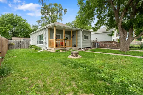 210 13th Ave, Council Bluffs, IA 51503