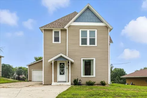 412 N 5th St, Missouri Valley, IA 51555