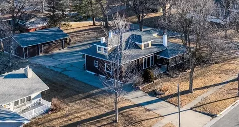 208 E Mill St, Avoca, IA 51521