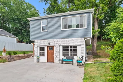 1329 Madison Ave, Council Bluffs, IA 51503