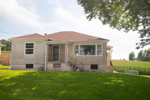 401 Glass St, Oakland, IA 51560