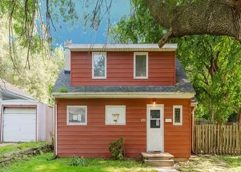 400 37th St Pl, Sioux City, IA 51104