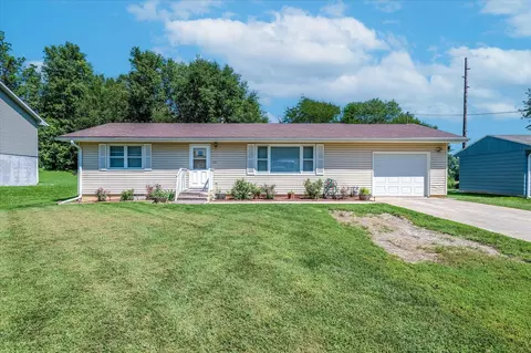 415 Wessar Dr, Logan, IA 51546