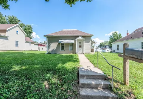 306 Weare St, Woodbine, IA 51579