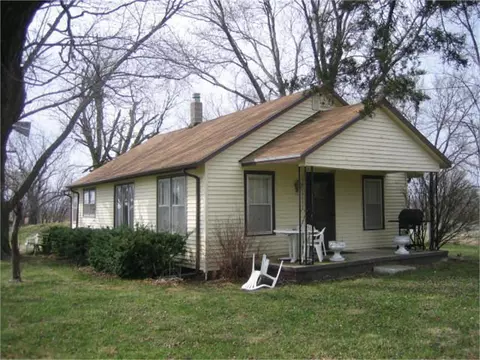 17473 Allis Rd, Council Bluffs, IA 51503