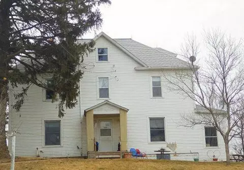 832 1750th St, Earling, IA 51530