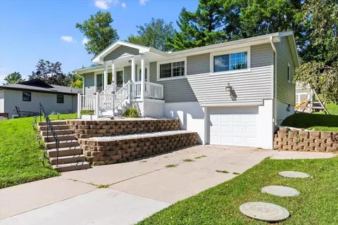 110 Wilshire Ave, Council Bluffs, IA 51503