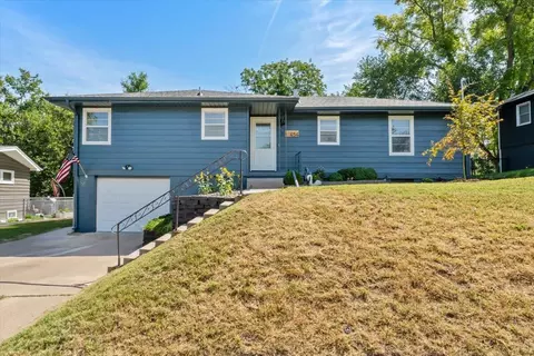 454 Mt Vernon St, Council Bluffs, IA 51503