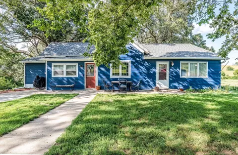 37274 310th St, Moorhead, IA 51558
