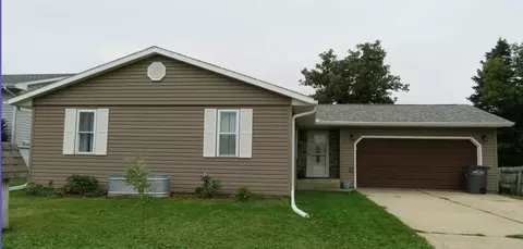 709 Glass St, Oakland, IA 51560