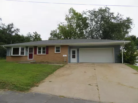 218 N 9th St, Missouri Valley, IA 51555
