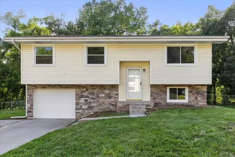 108 Hillcrest Ave, Glenwood, IA 51534