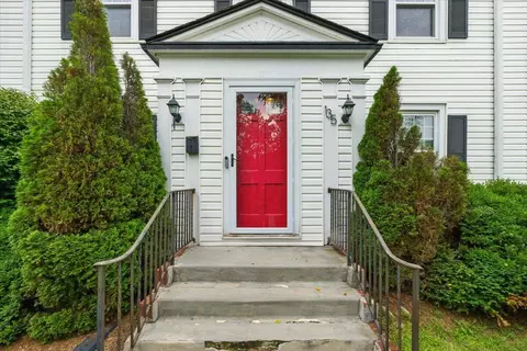135 Park Ave, Council Bluffs, IA 51503