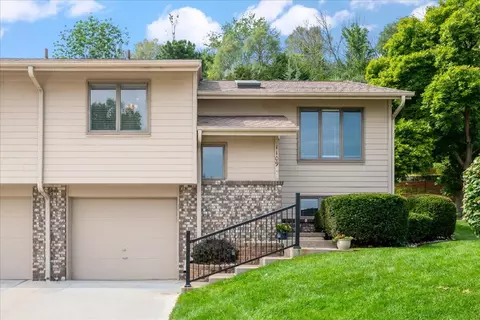 1109 Arbor Ridge Dr, Council Bluffs, IA 51503
