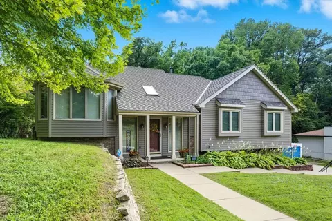 315 Delong Ave, Council Bluffs, IA 51503
