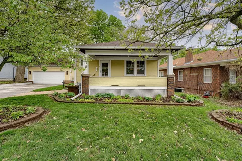 438 Huntington Ave, Council Bluffs, IA 51503