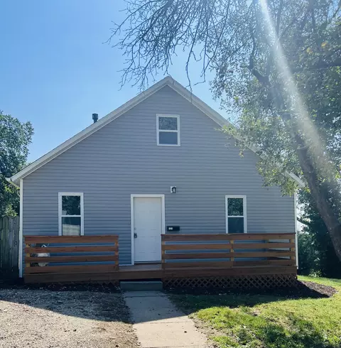 121 12th Ave, Council Bluffs, IA 51503